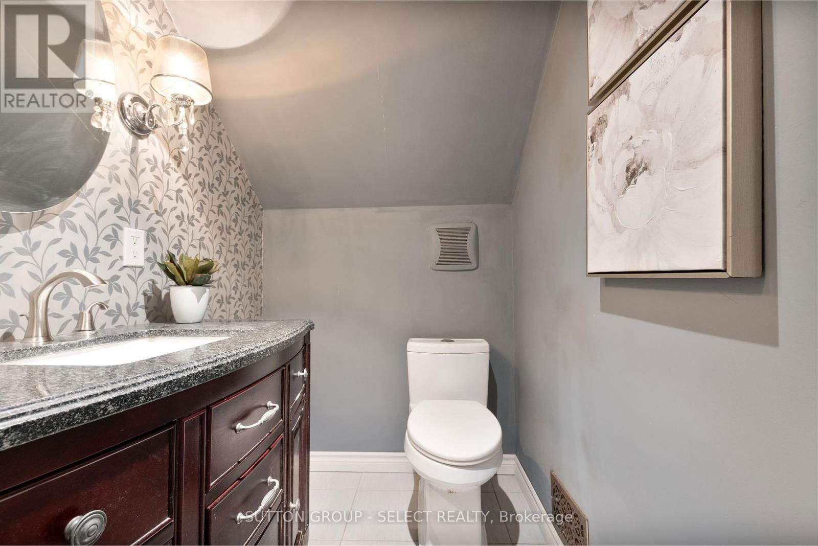 570 KINGSWAY AVENUE Image 38