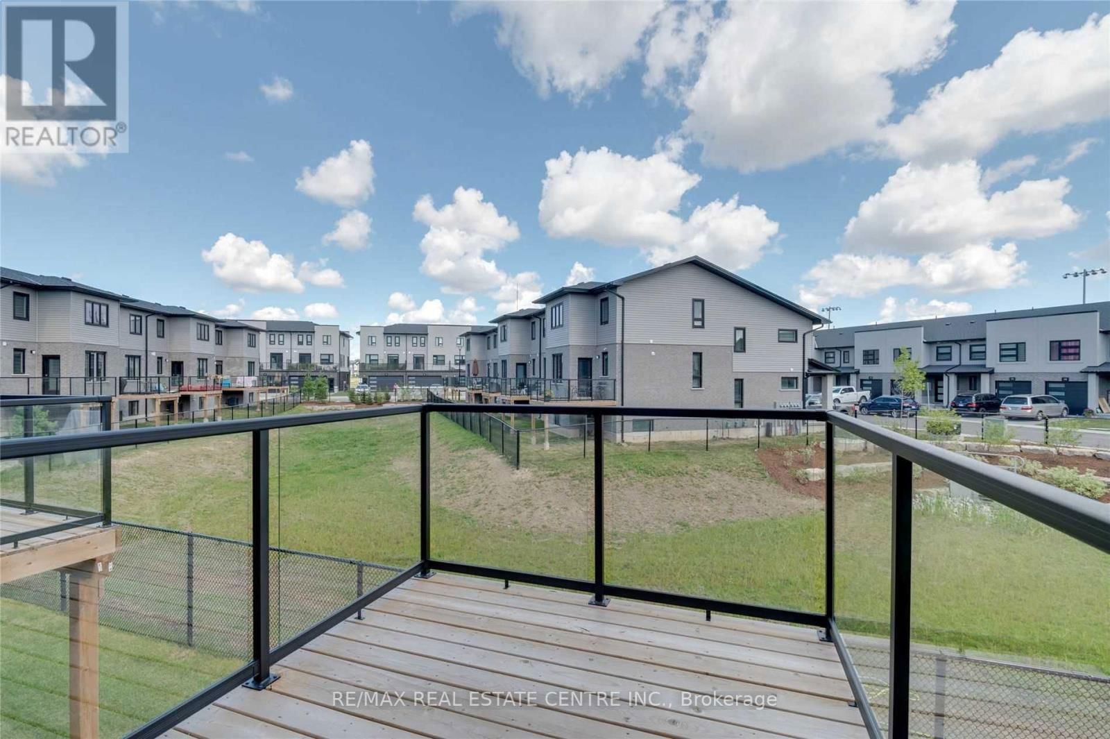 89 - 3380 SINGLETON AVENUE Image 8