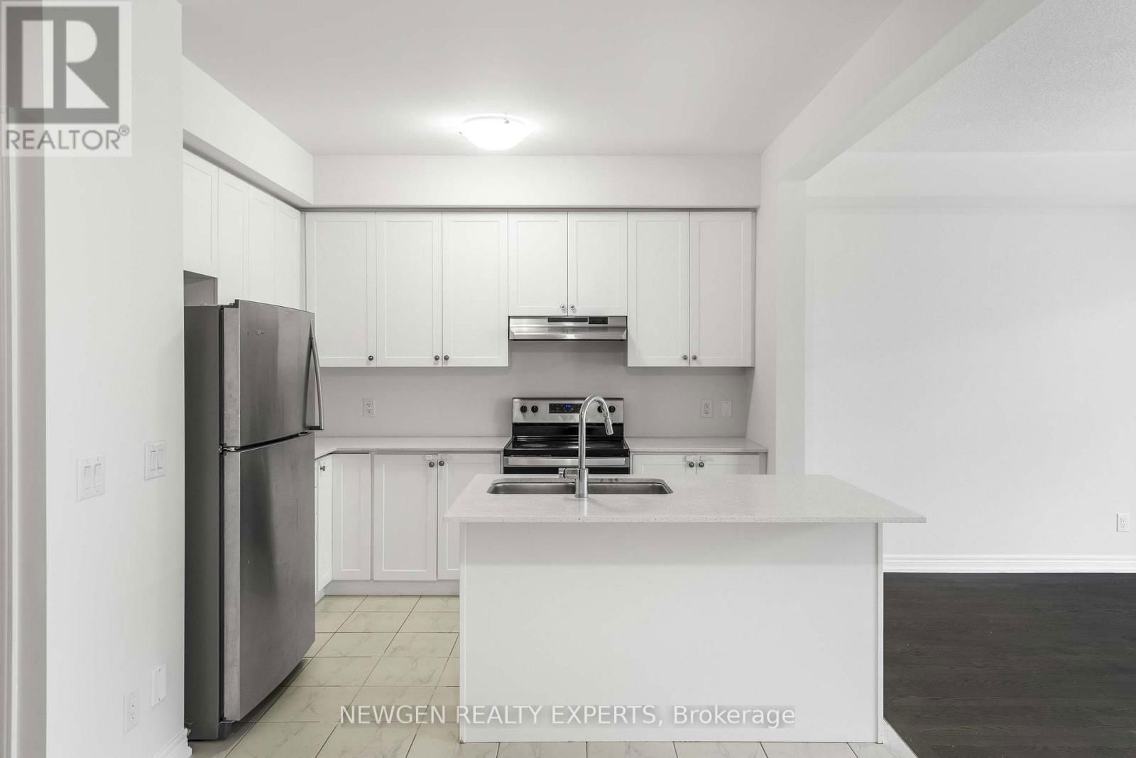 9 STONEHILL AVENUE Image 11