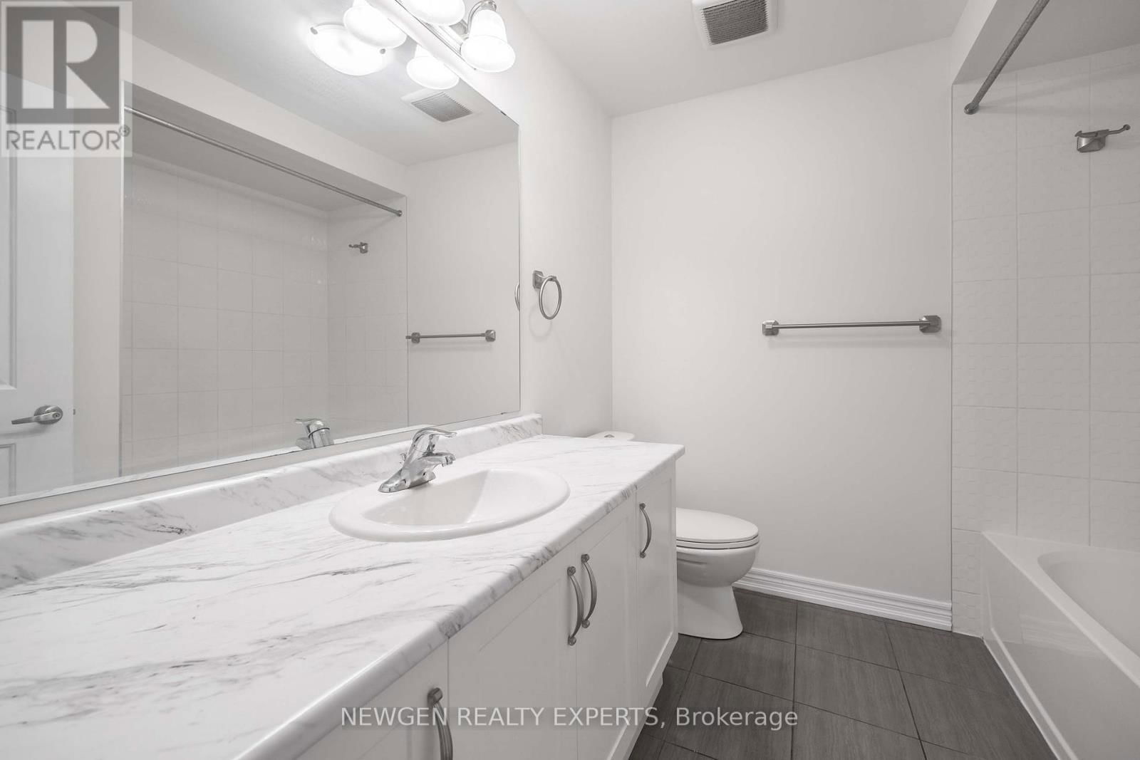 9 STONEHILL AVENUE Image 22