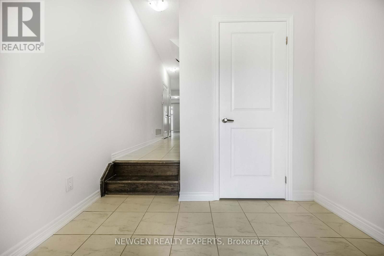 9 STONEHILL AVENUE Image 3