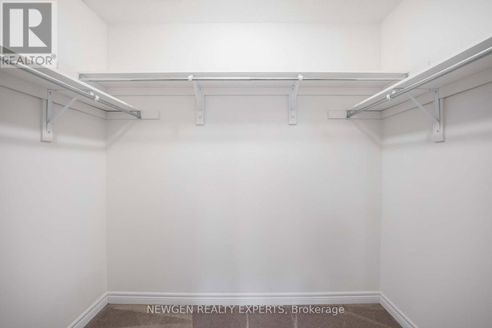 9 STONEHILL AVENUE Image 30