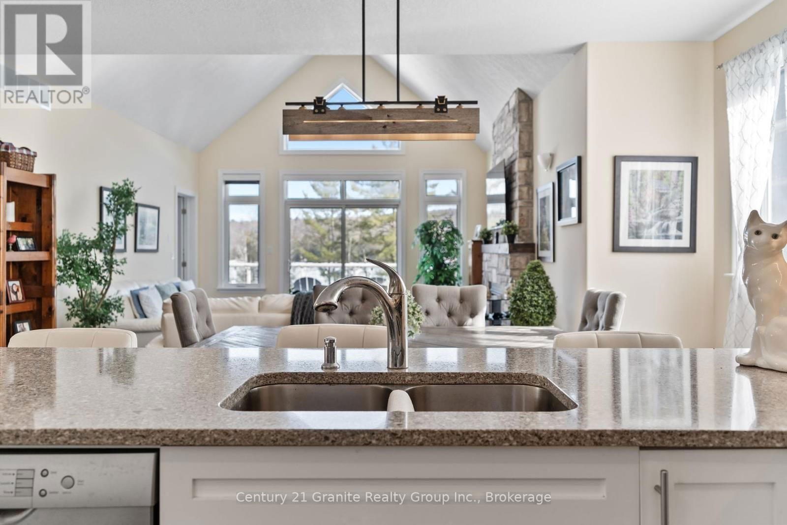 17 WEBB CIRCLE Image 10