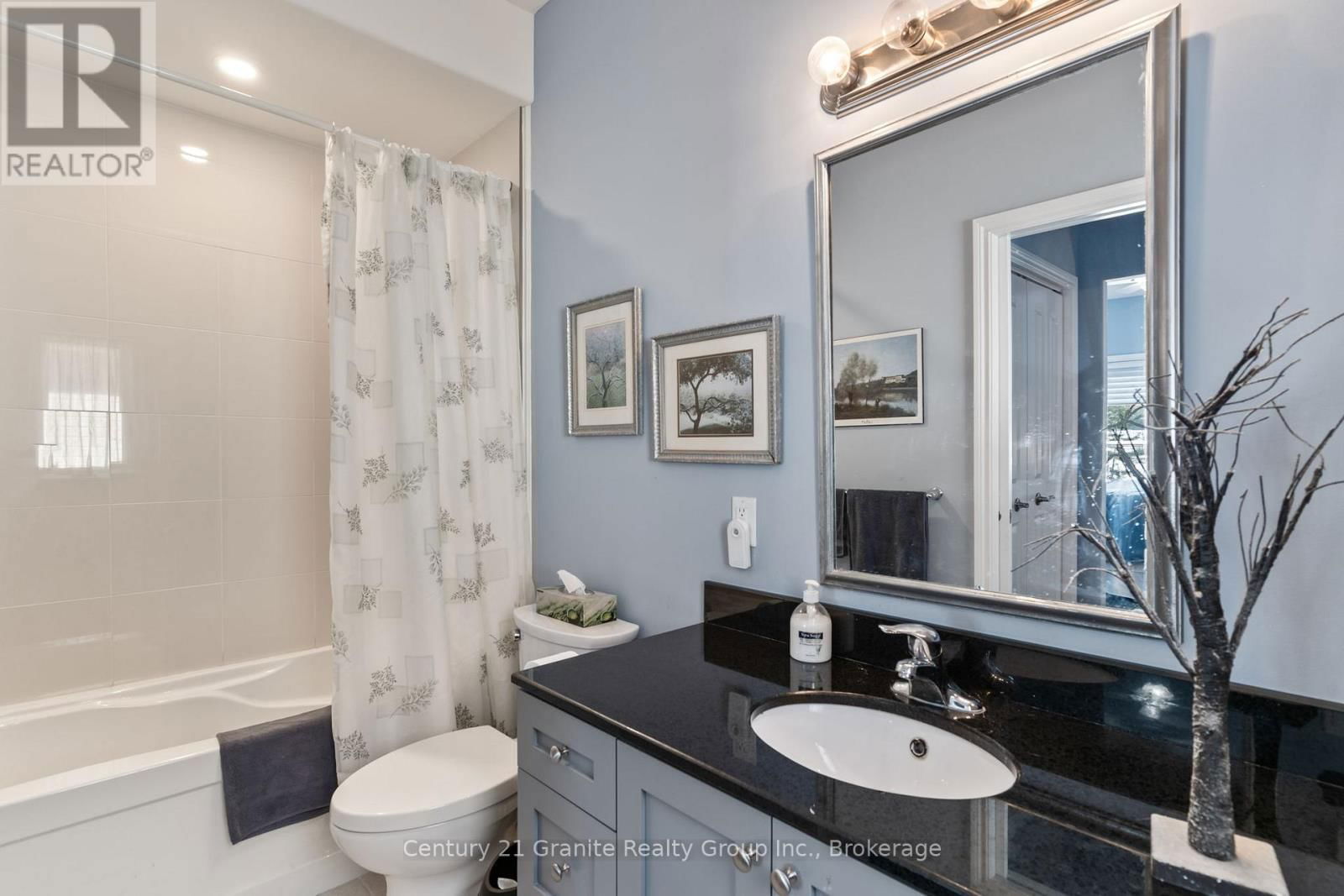17 WEBB CIRCLE Image 20