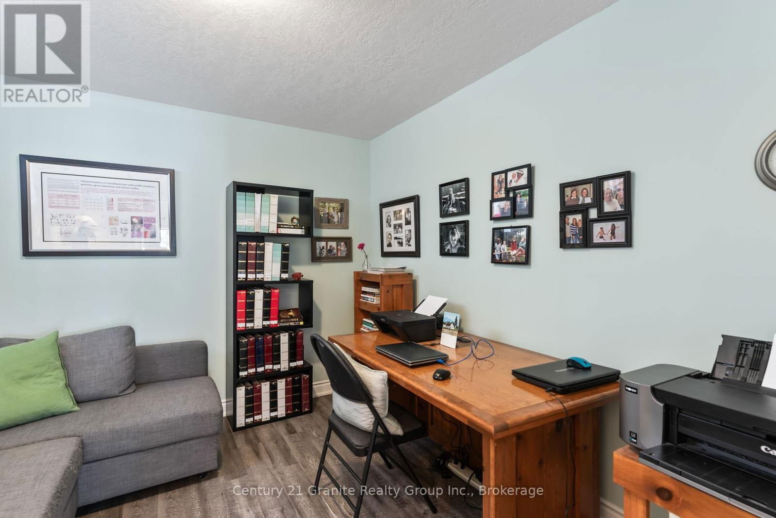 17 WEBB CIRCLE Image 27