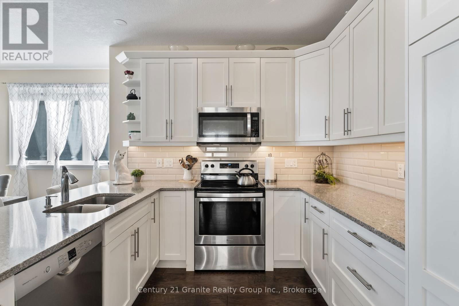 17 WEBB CIRCLE Image 7