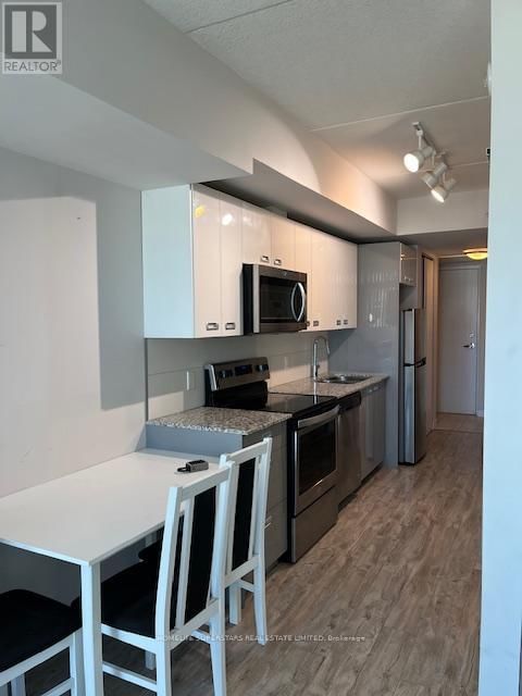 410 - 257 HEMLOCK STREET Image 10