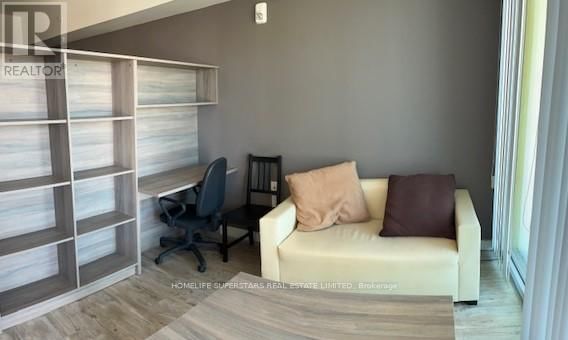 410 - 257 HEMLOCK STREET Image 12