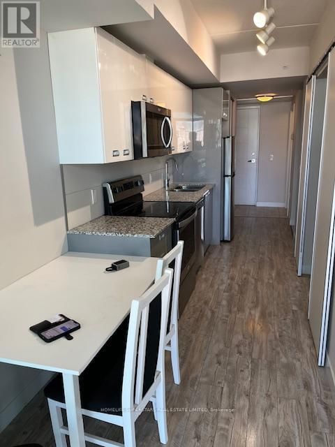 410 - 257 HEMLOCK STREET Image 13