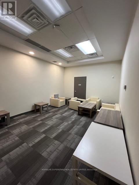 410 - 257 HEMLOCK STREET Image 20