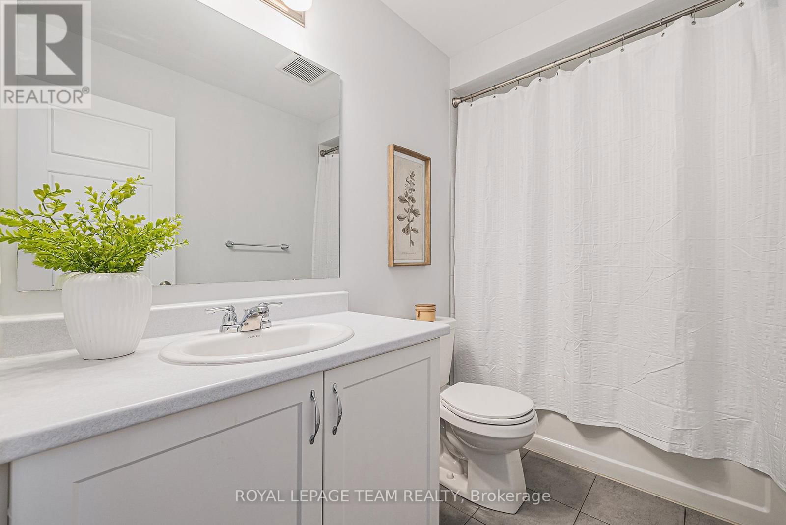307 LIPIZZANER STREET Image 24