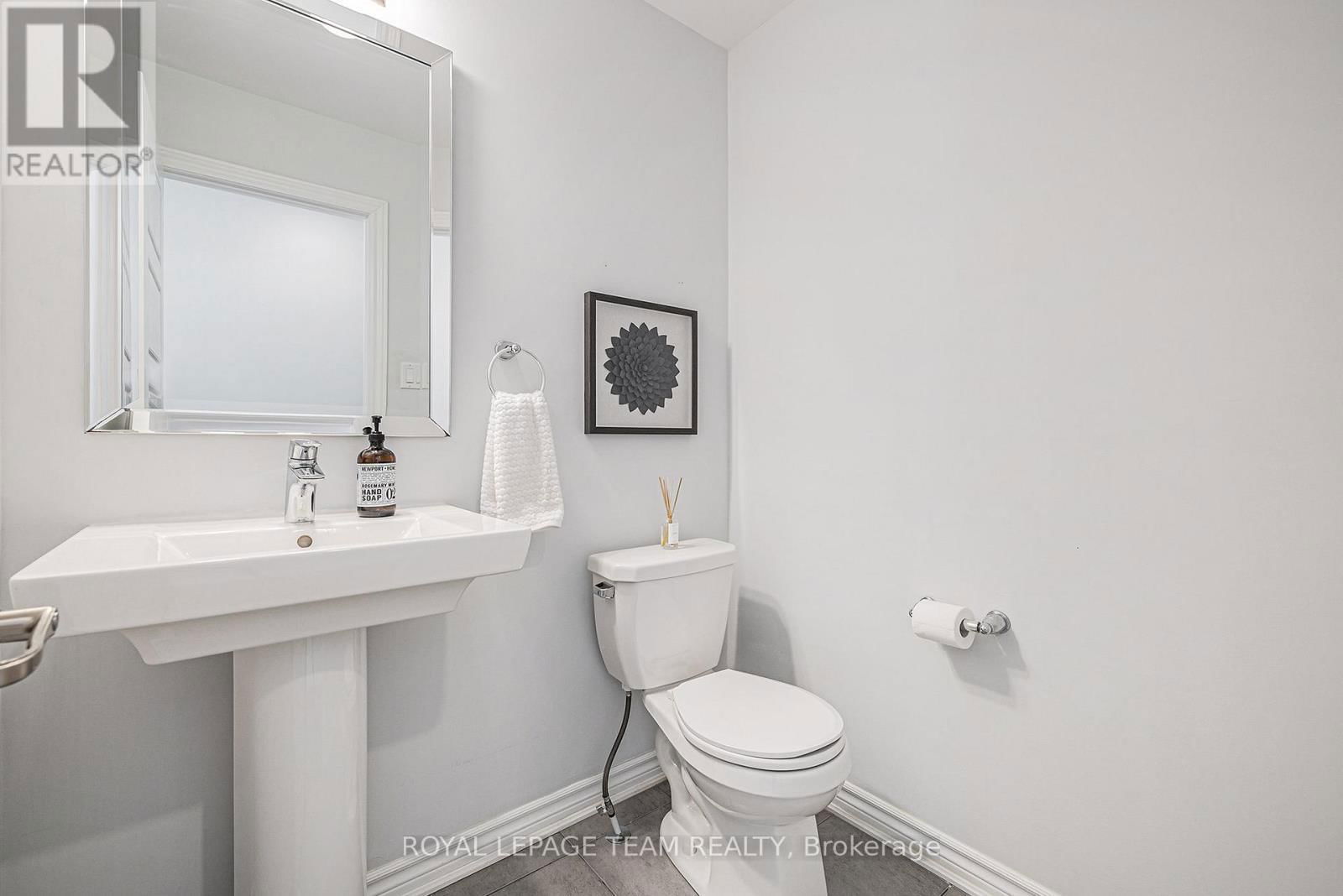 307 LIPIZZANER STREET Image 7