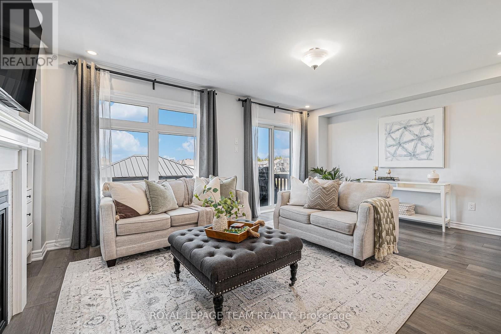 307 LIPIZZANER STREET Image 8