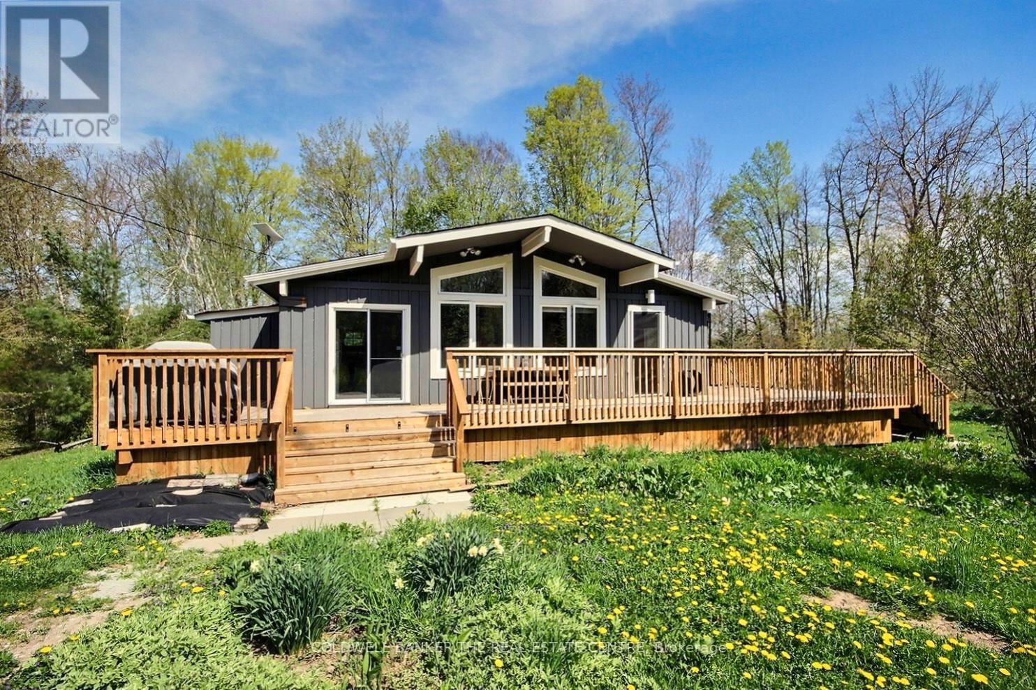 30 BROOKS LANE Image 1