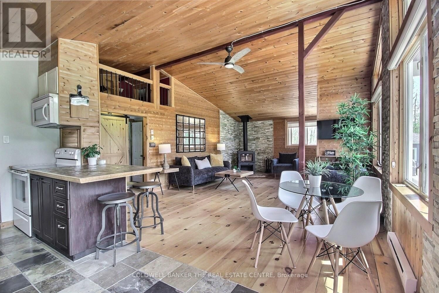 30 BROOKS LANE Image 12
