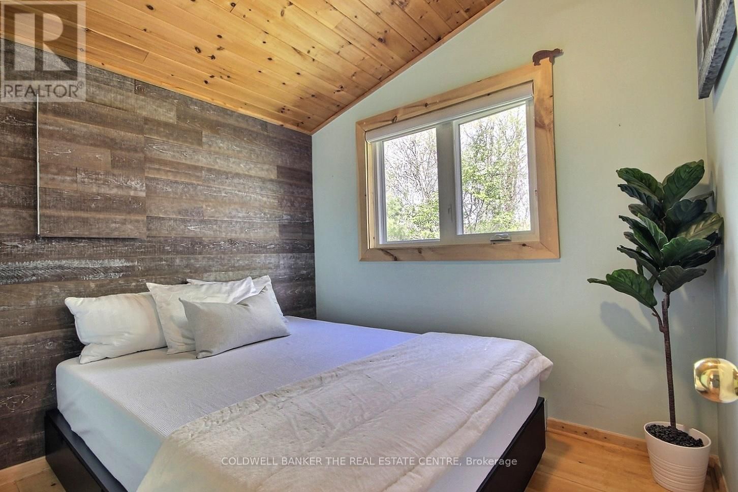 30 BROOKS LANE Image 16