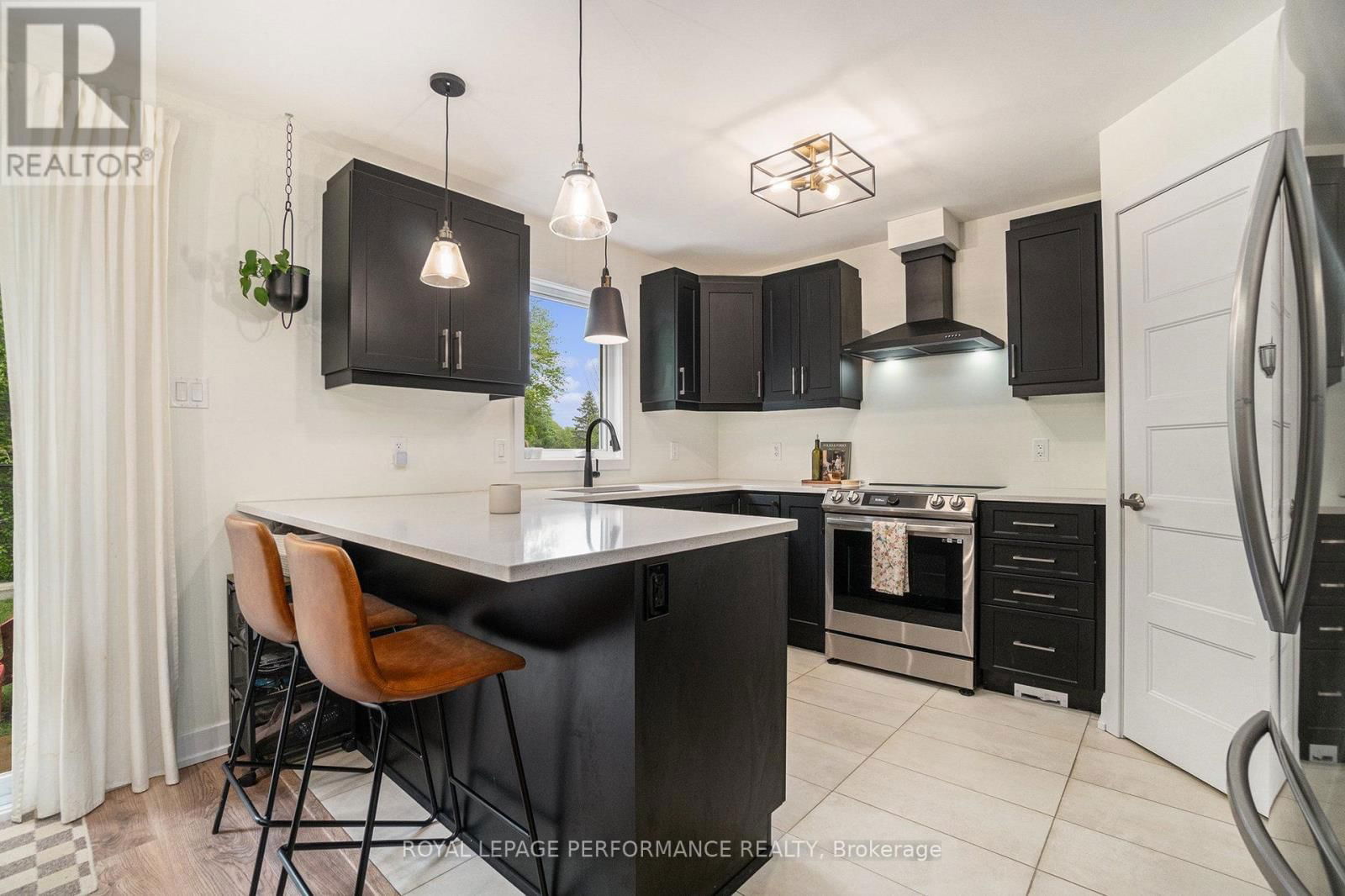 43 CHRISTIAN STREET Image 11