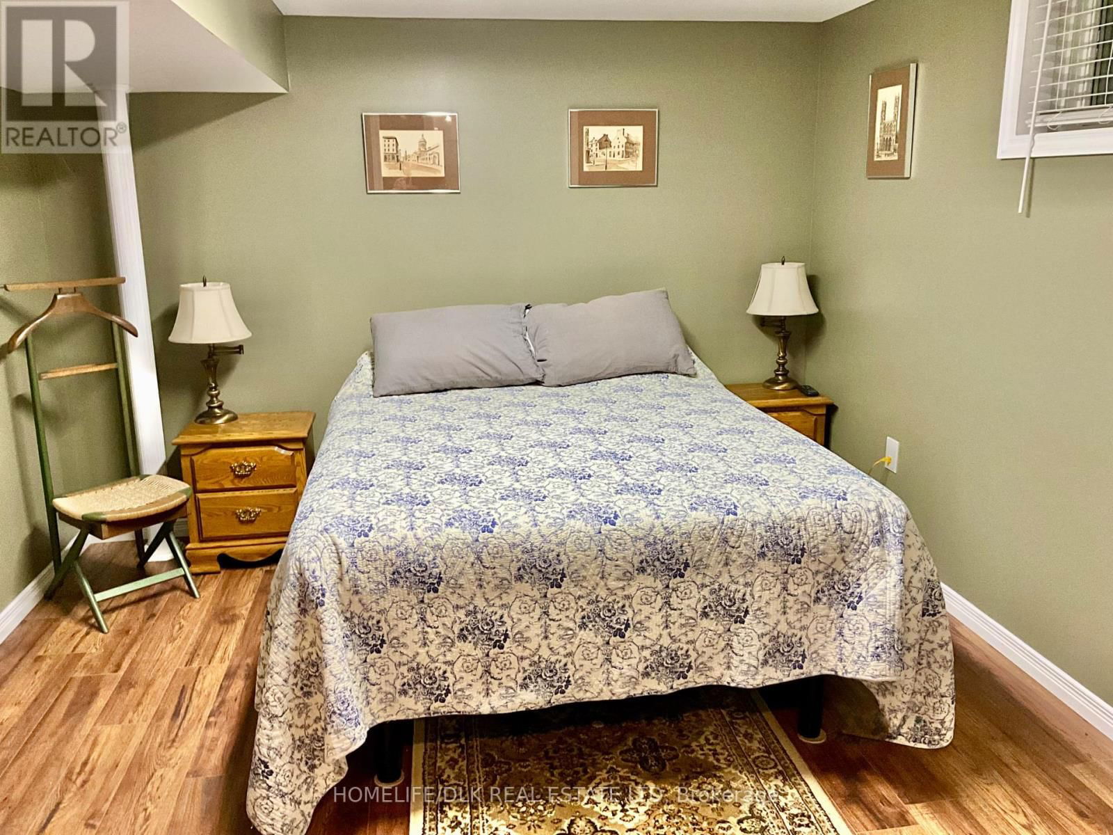 1327 BORDEN CRESCENT Image 38