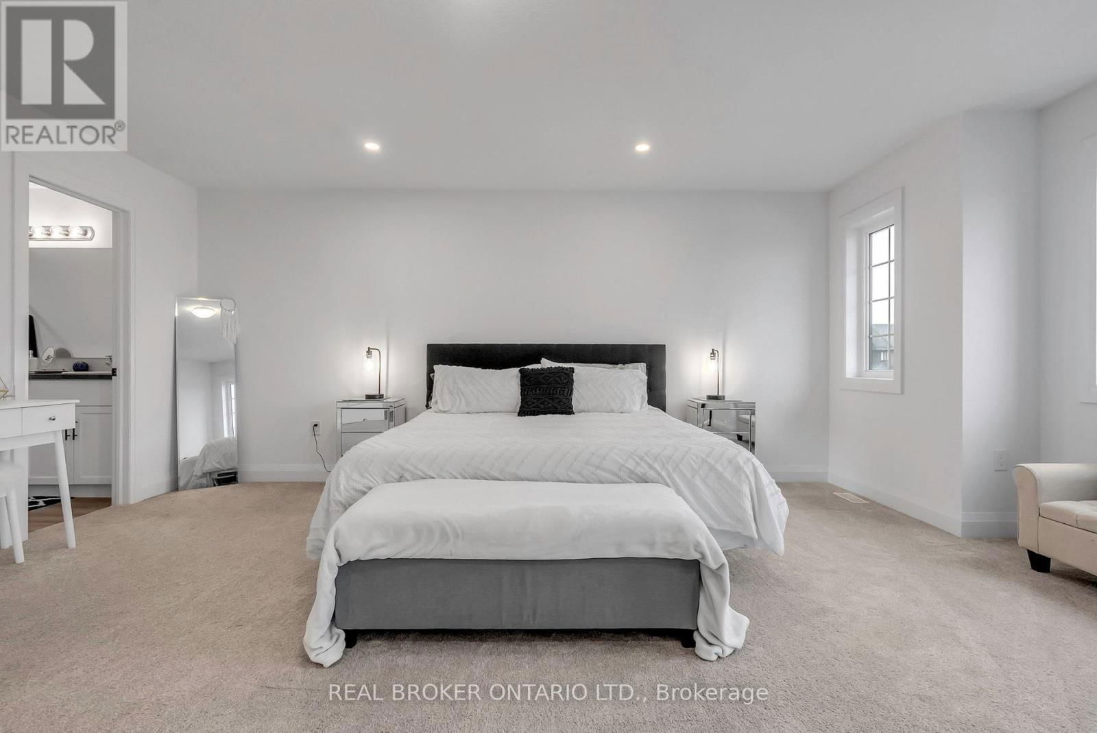 186 SCHMIDT DRIVE Image 19