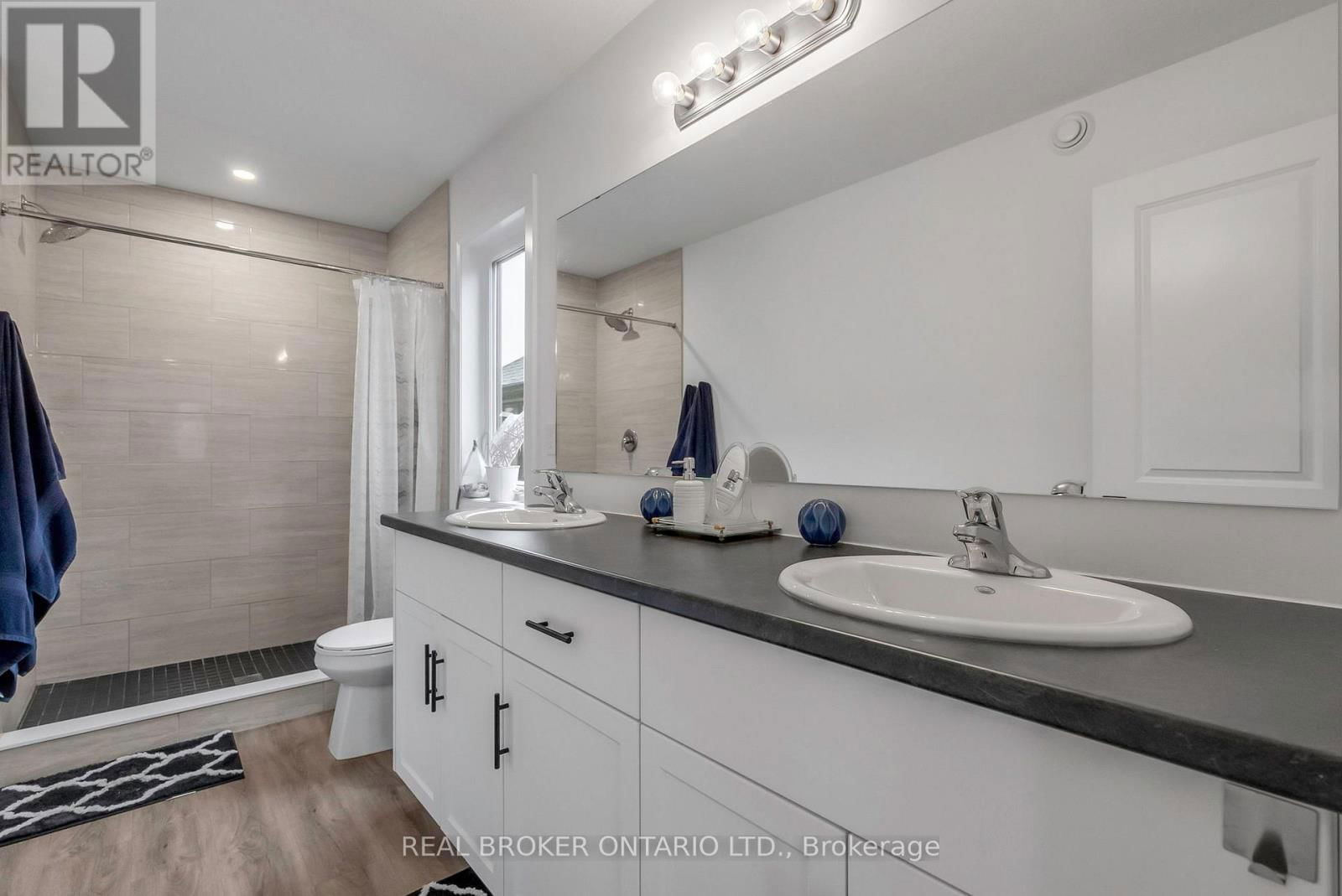 186 SCHMIDT DRIVE Image 21