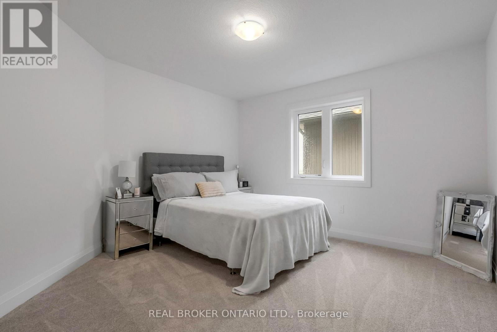 186 SCHMIDT DRIVE Image 22