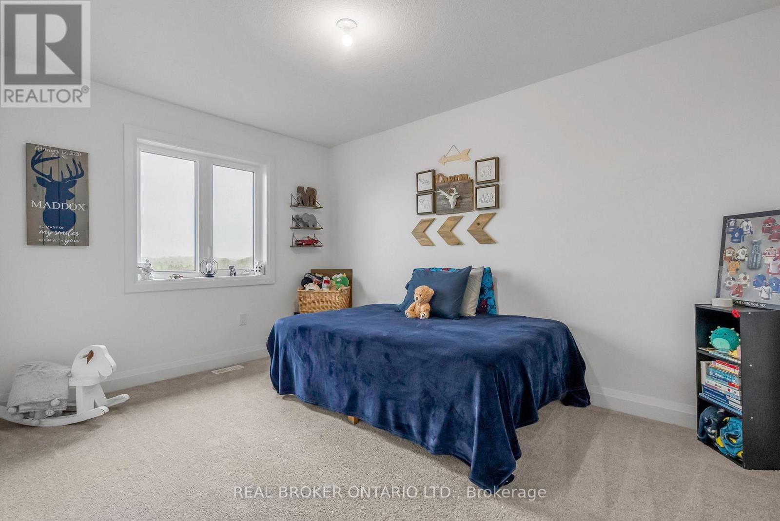 186 SCHMIDT DRIVE Image 24