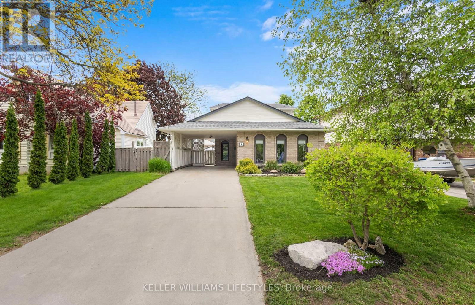 13 IDSARDI AVENUE Image 1