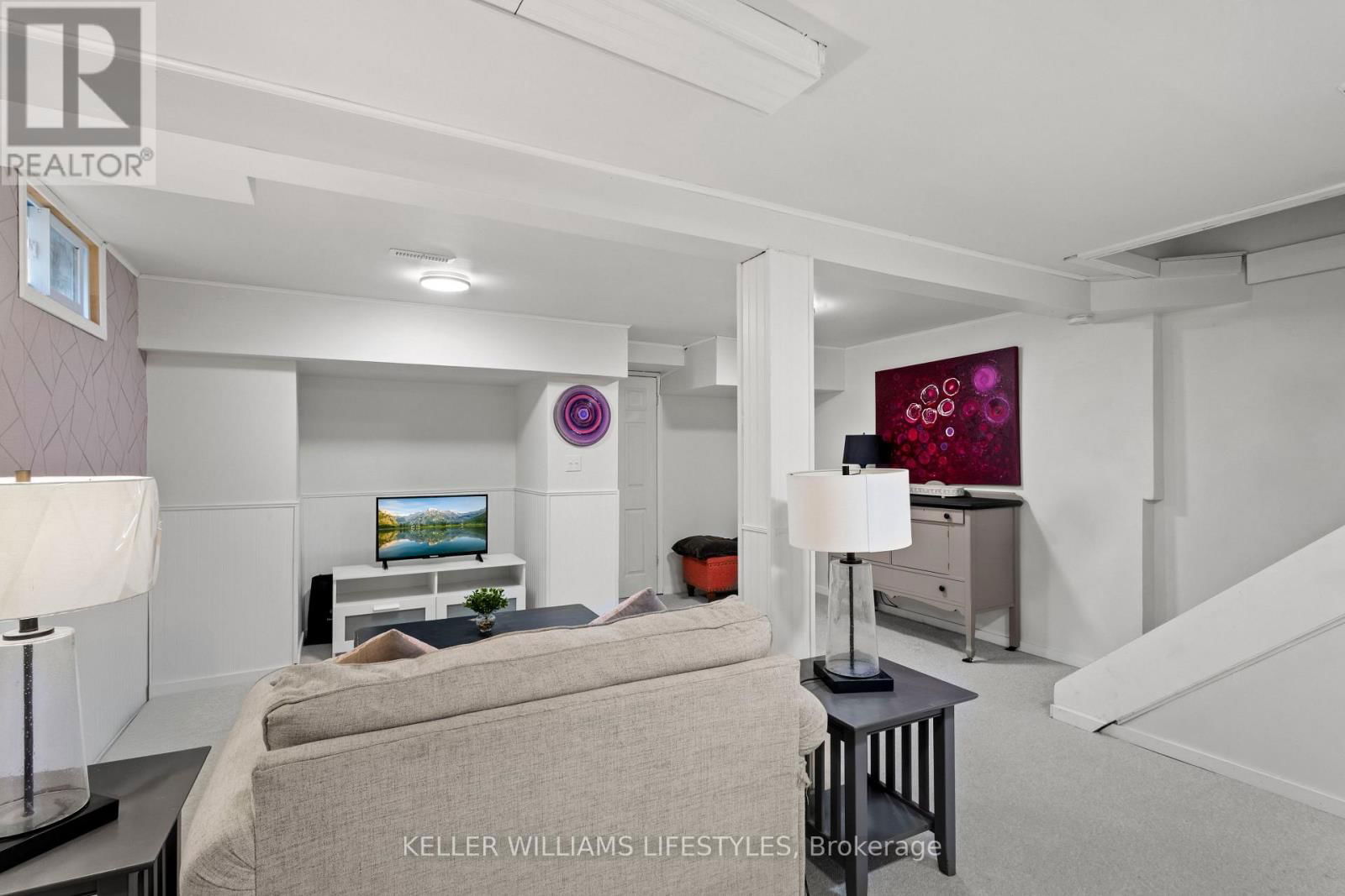 13 IDSARDI AVENUE Image 26