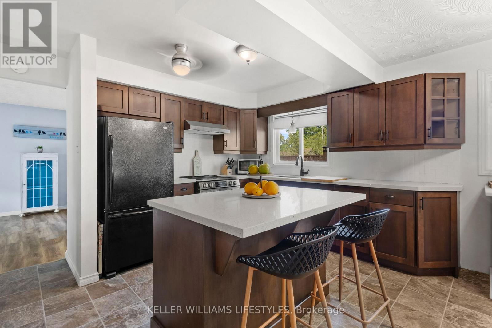13 IDSARDI AVENUE Image 4
