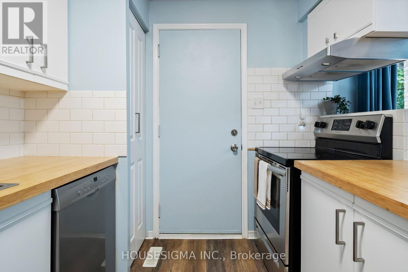 2 - 1290 BENTLEY DRIVE Image 17