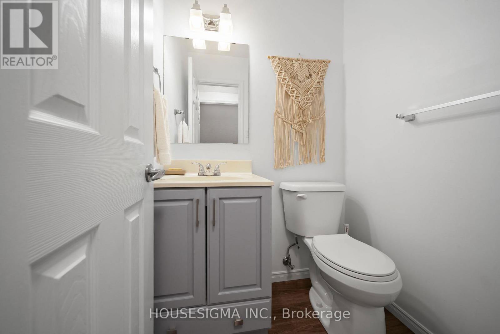 2 - 1290 BENTLEY DRIVE Image 19