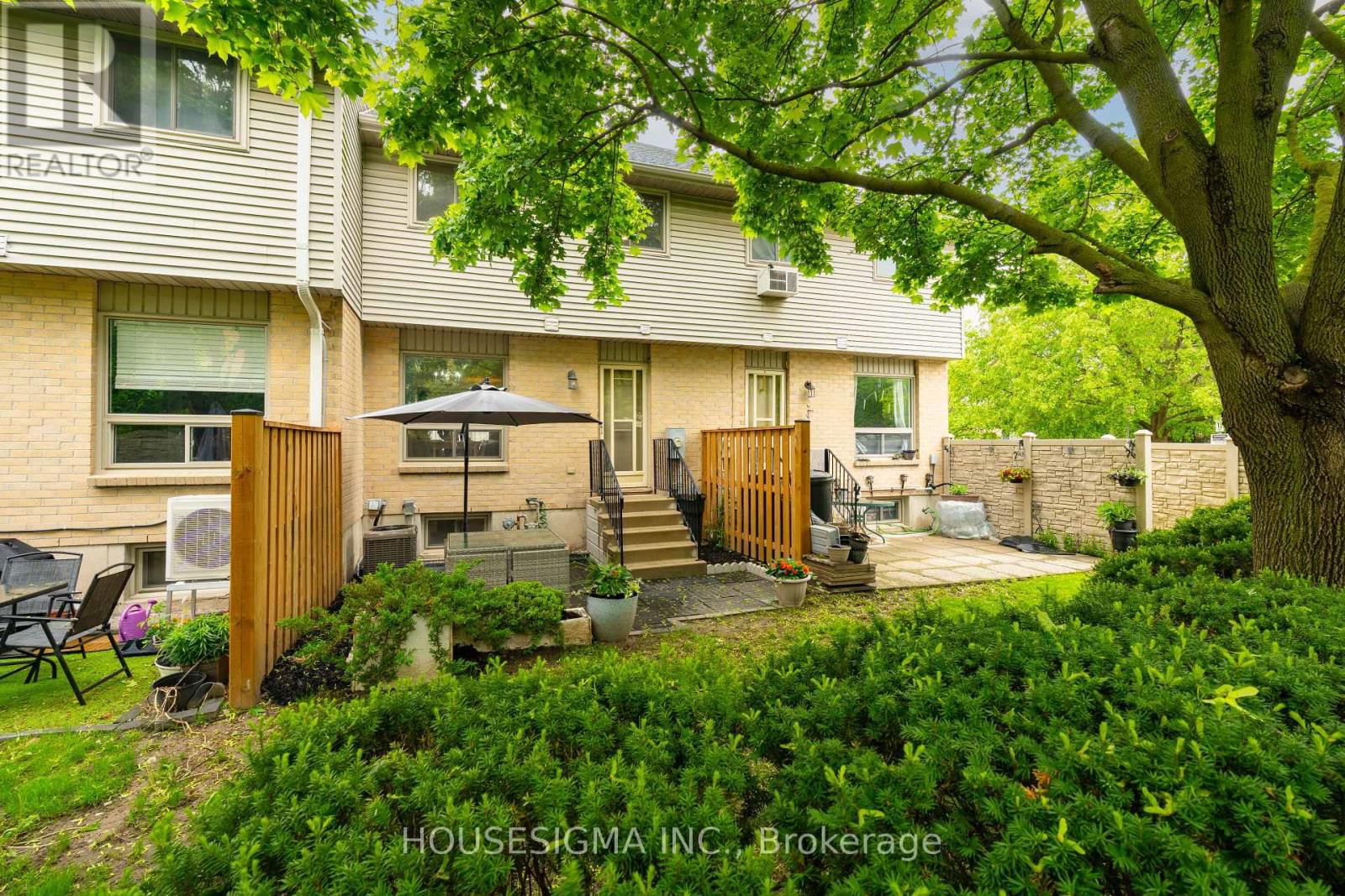 2 - 1290 BENTLEY DRIVE Image 38