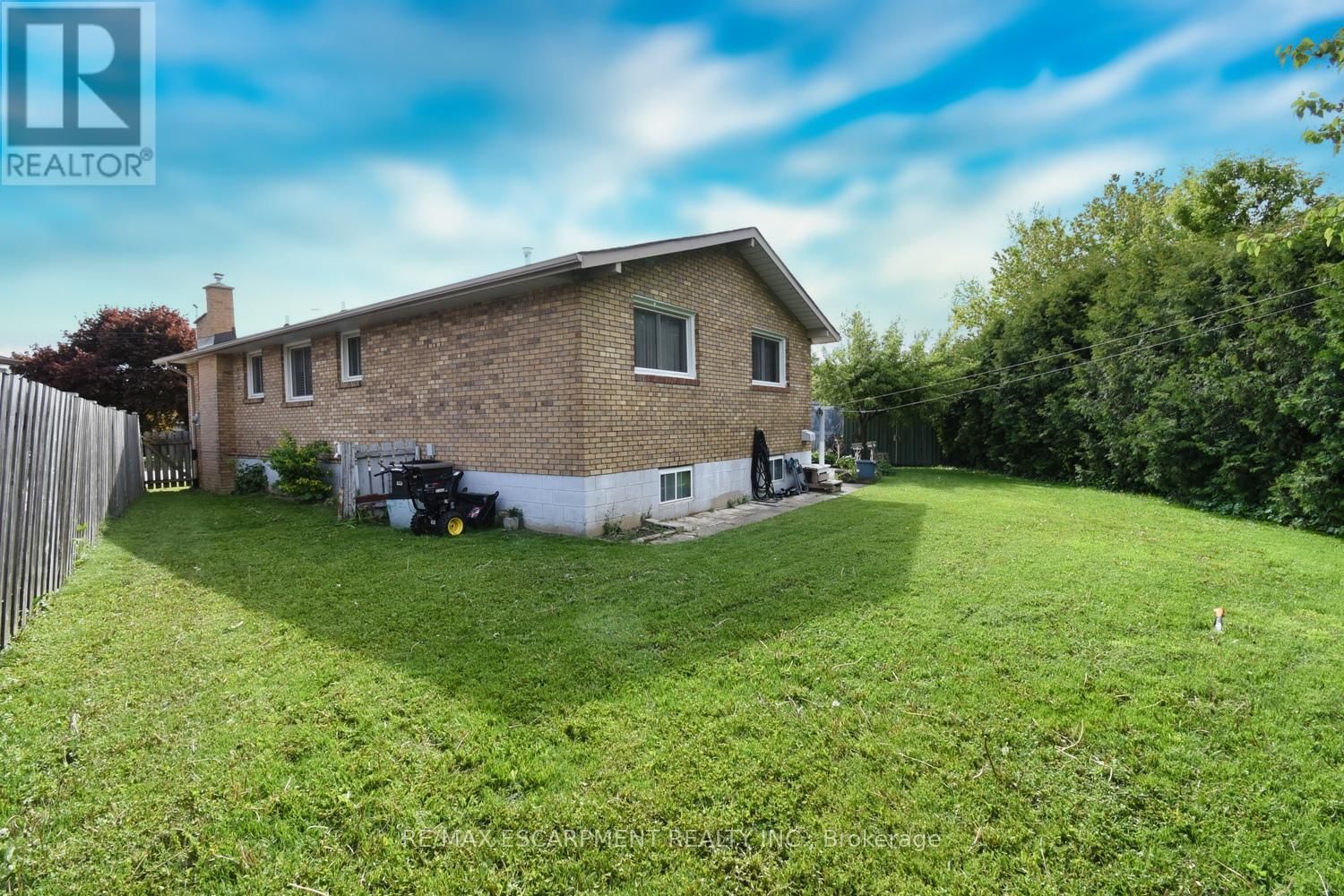 18 VILLA COURT Image 29