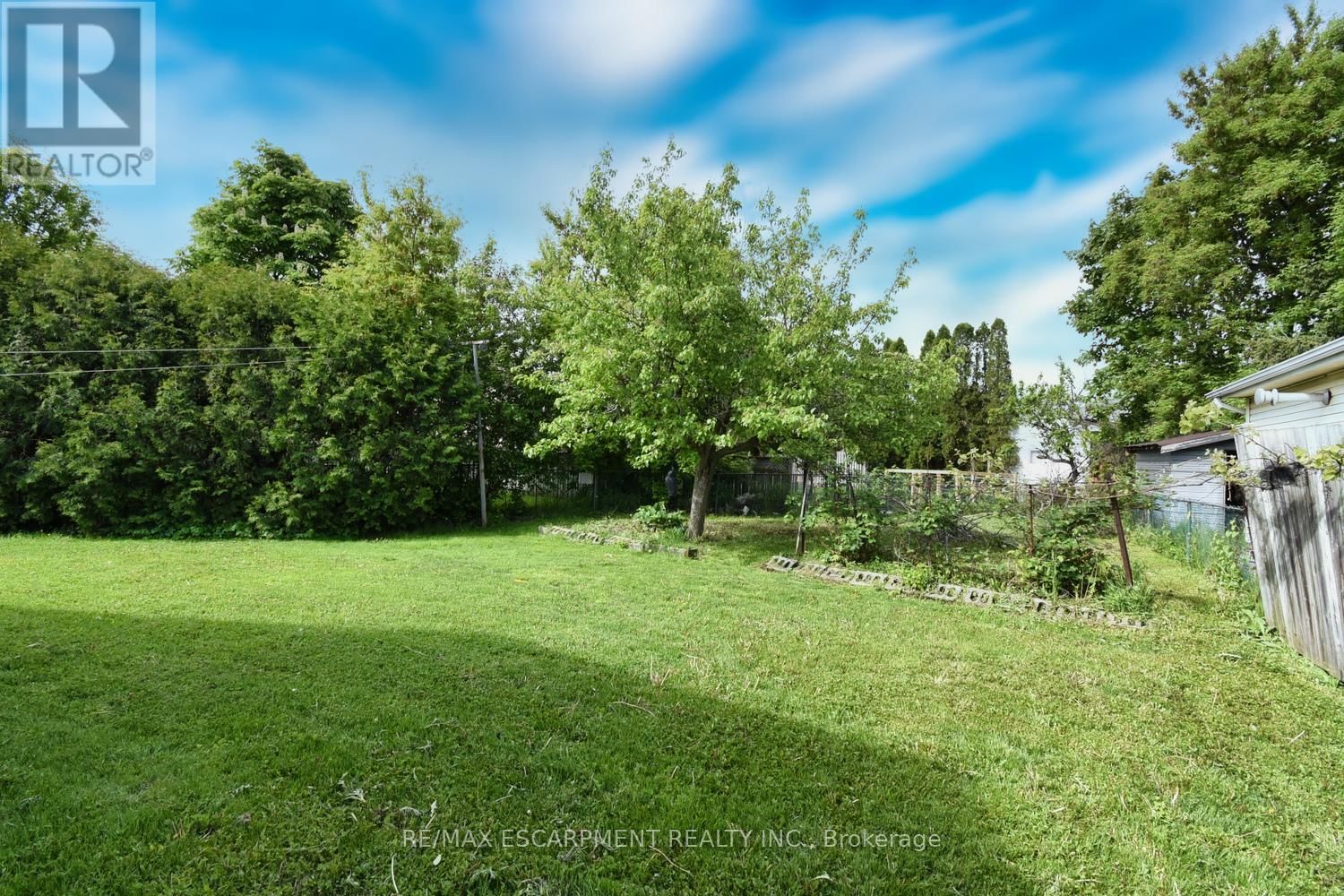 18 VILLA COURT Image 31