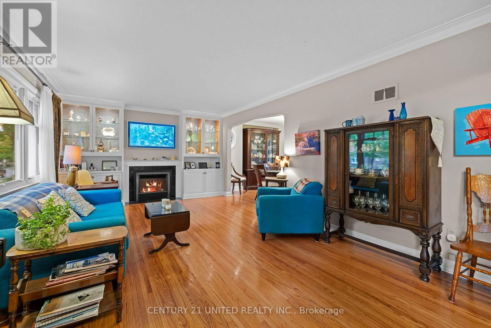 516 HUNTER STREET WEST Image 5