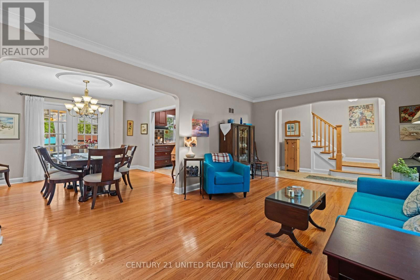516 HUNTER STREET WEST Image 6