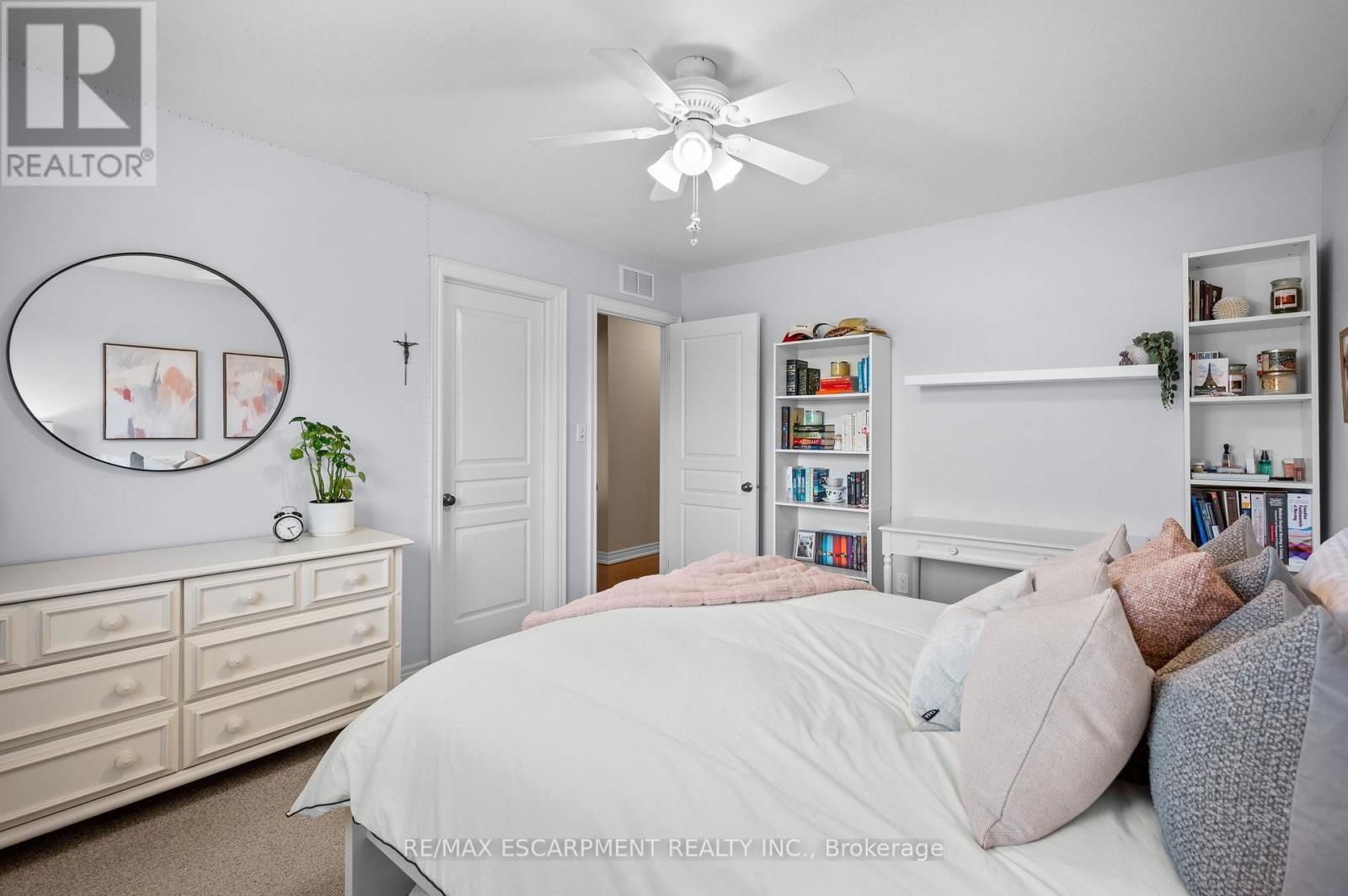 56 HILLSDALE ROAD Image 21