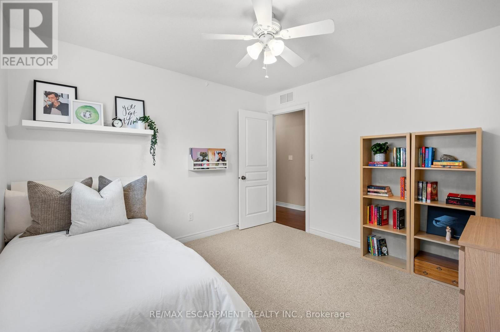 56 HILLSDALE ROAD Image 23