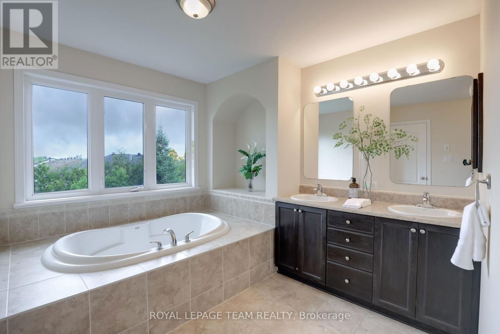 438 BRUNSKILL WAY Image 25