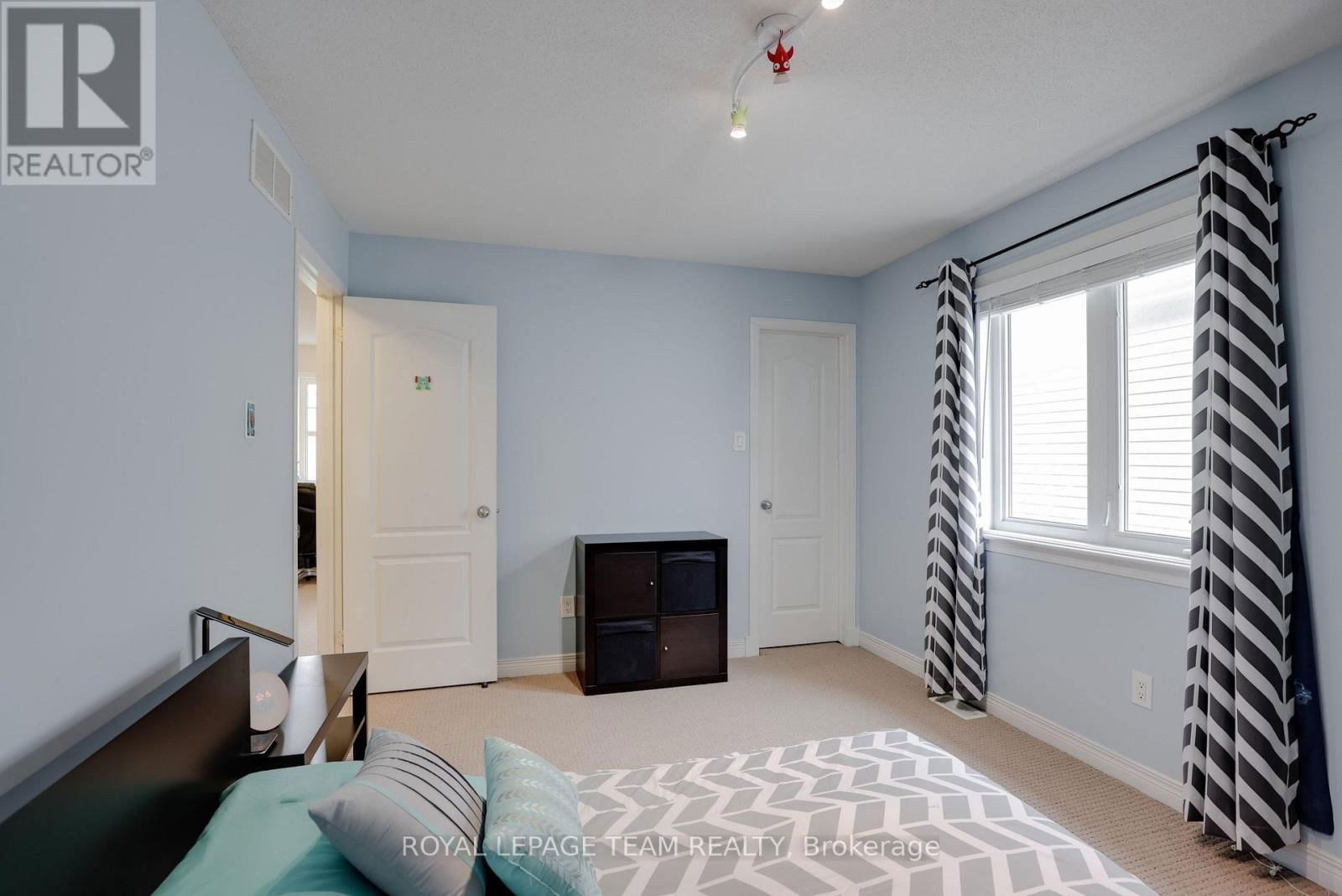 438 BRUNSKILL WAY Image 30