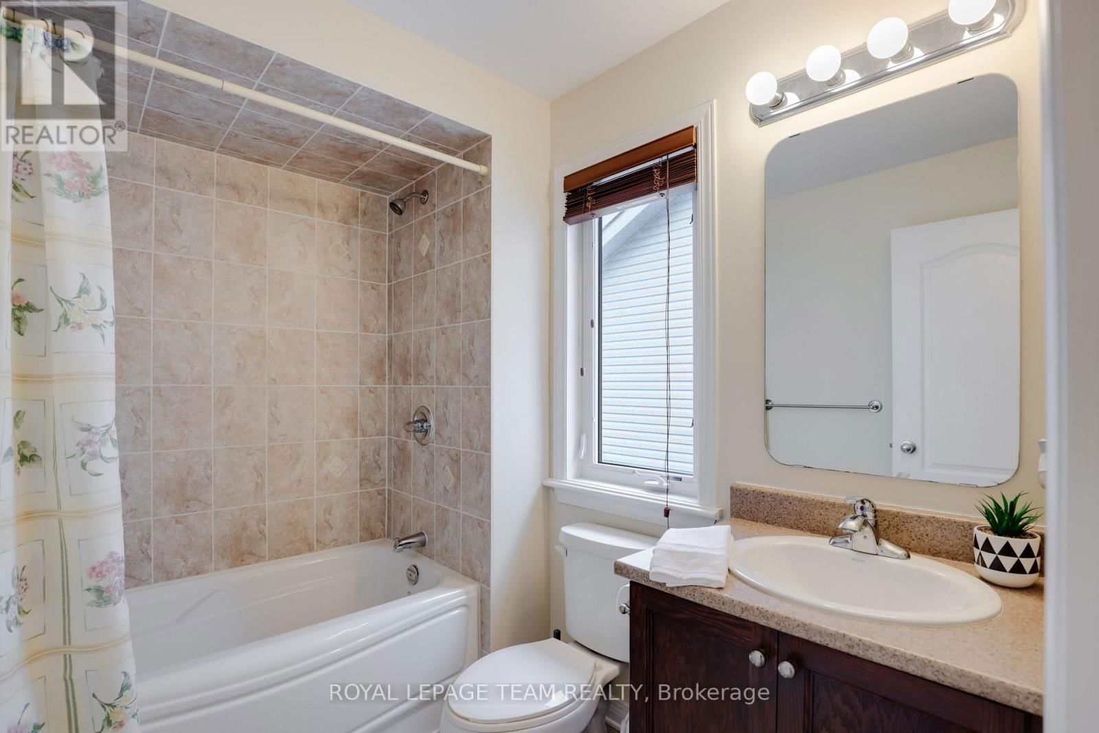 438 BRUNSKILL WAY Image 40