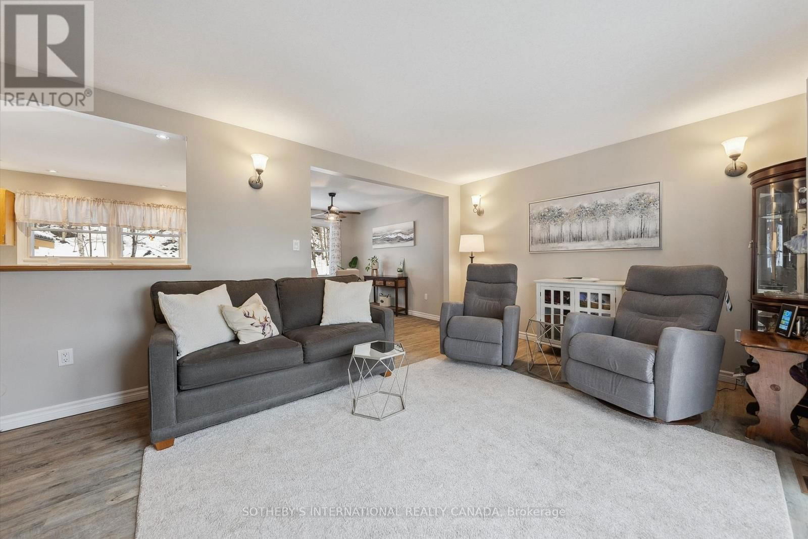 202 SUNNYSIDE STREET Image 16