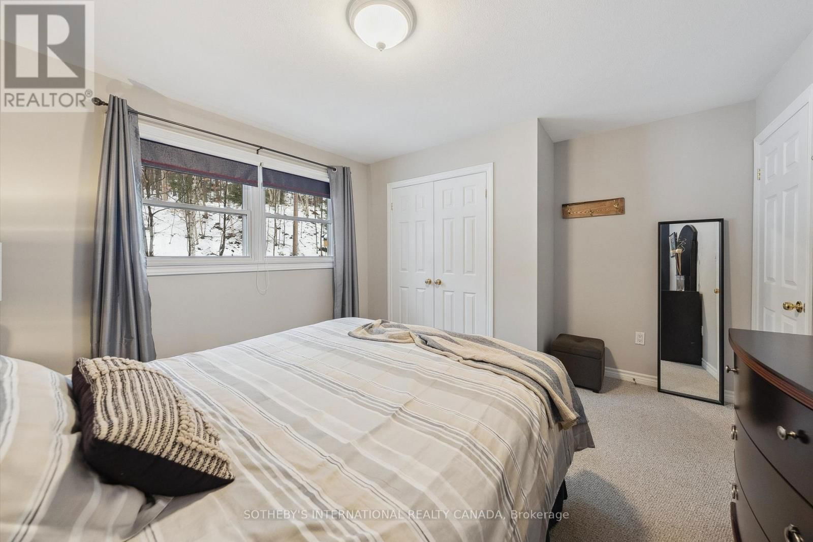 202 SUNNYSIDE STREET Image 23