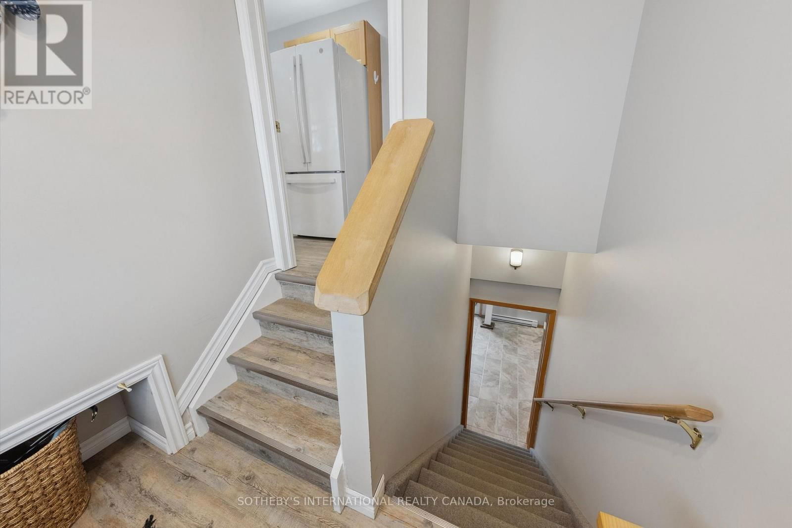 202 SUNNYSIDE STREET Image 26