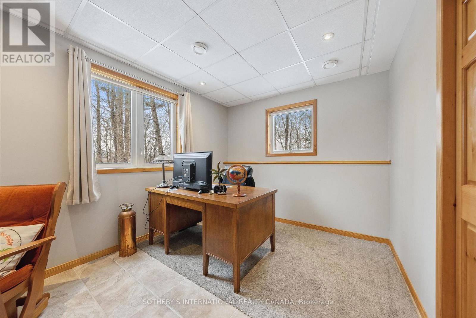202 SUNNYSIDE STREET Image 33