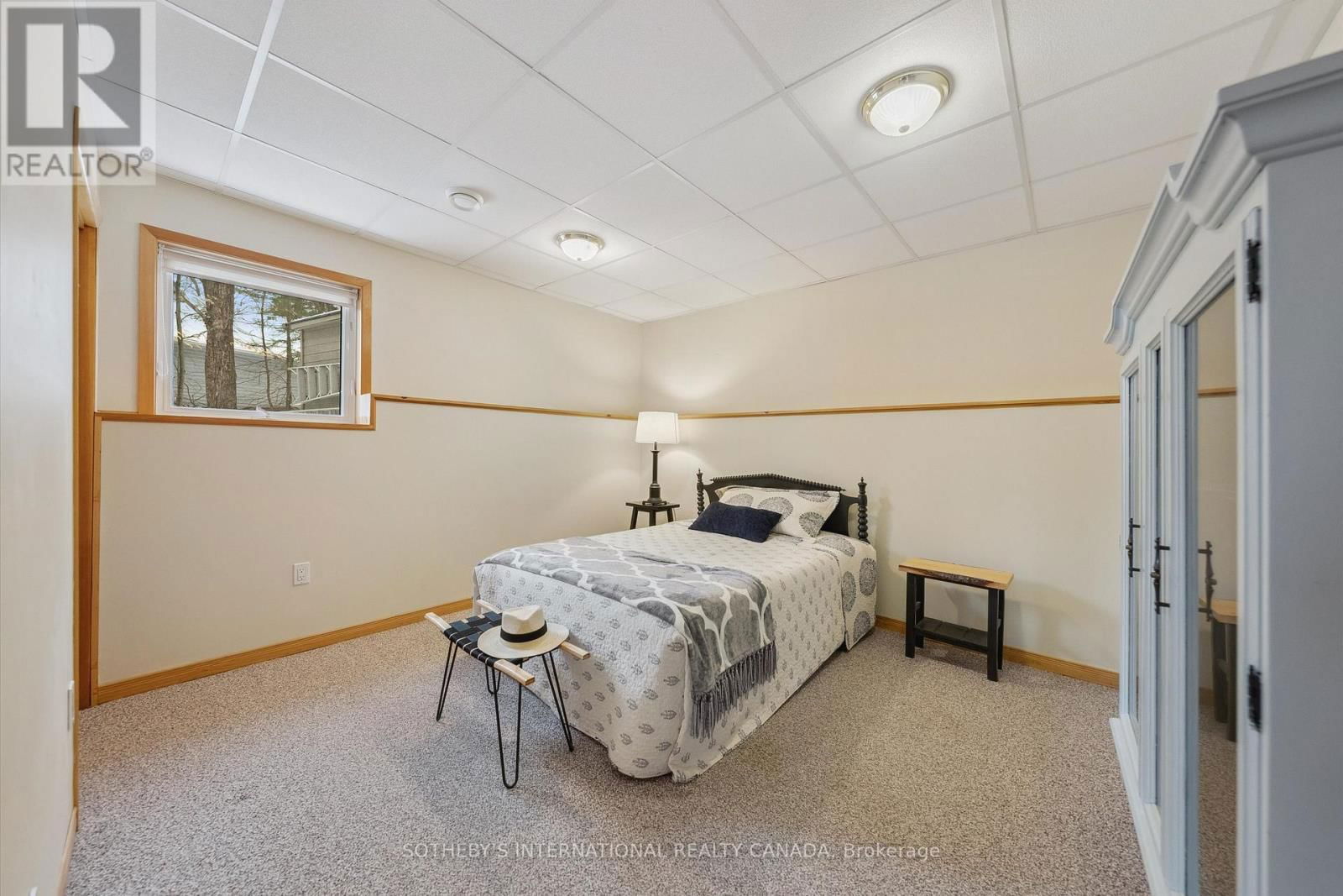 202 SUNNYSIDE STREET Image 35