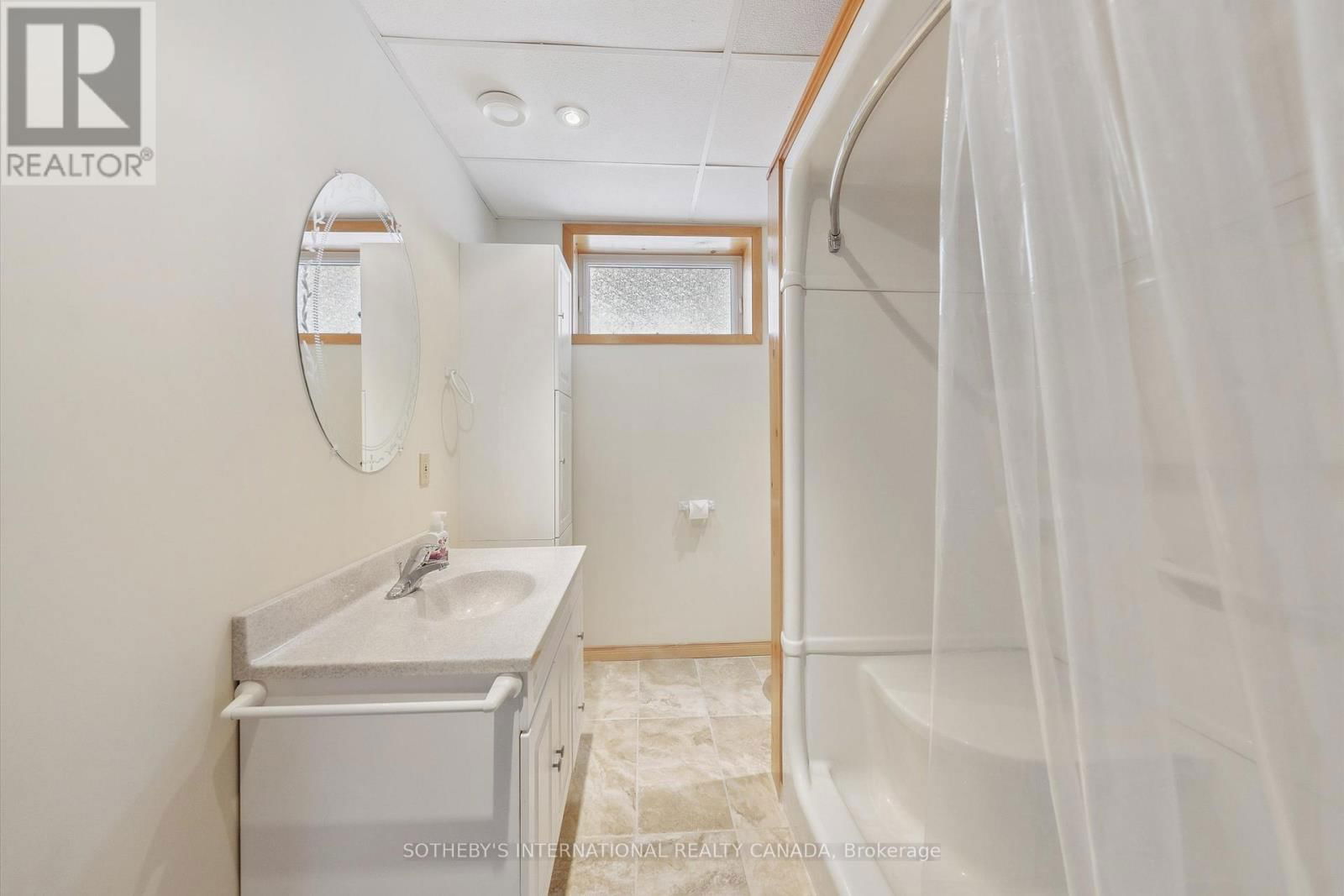 202 SUNNYSIDE STREET Image 37
