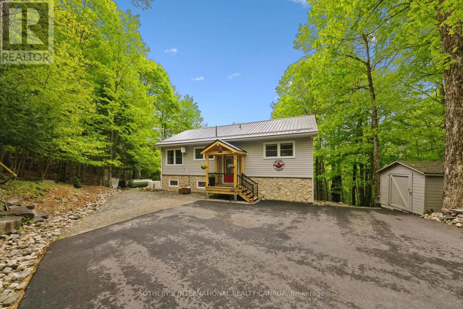 202 SUNNYSIDE STREET Image 39