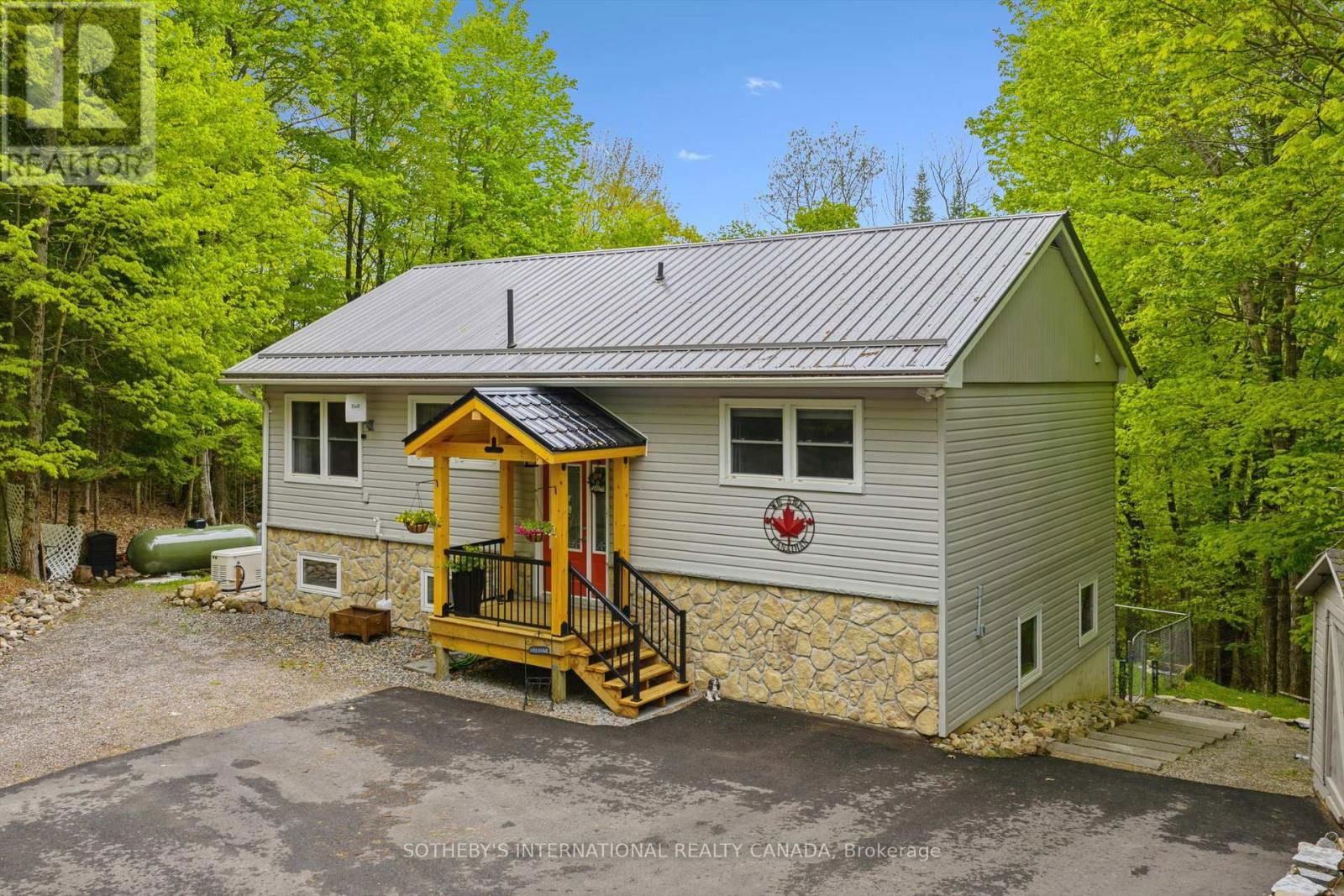 202 SUNNYSIDE STREET Image 4