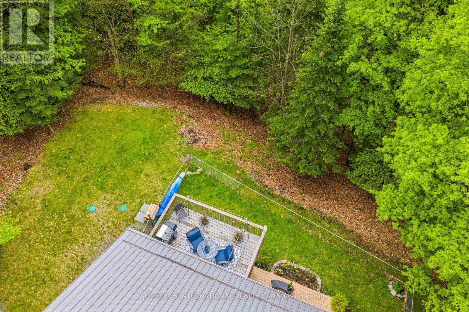 202 SUNNYSIDE STREET Image 40